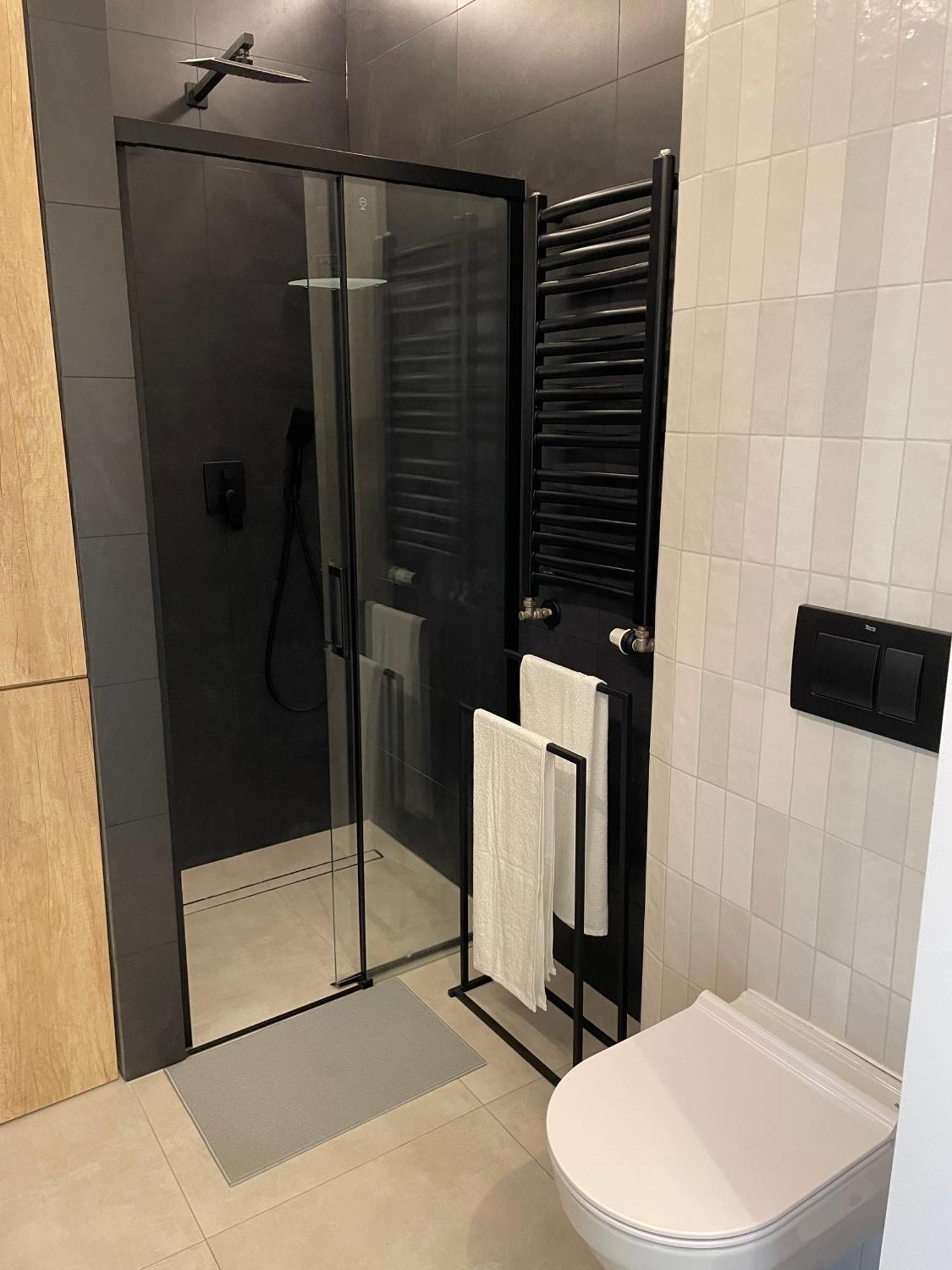 Stylowy Apartament Przy Manufakturze W Samym Centrum Lodzi Buitenkant foto